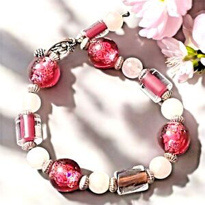 Red & White Glass Bead Bracelet – Toggle Clasp – 7.5 Inches